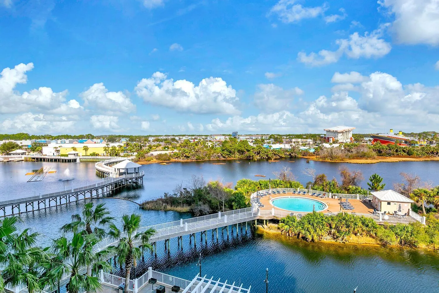 Laketown Wharf 402 Panama City Beach Holiday home